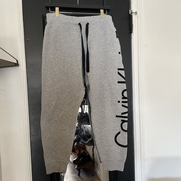 Calvin Klein Sweatpants Gray - Picture 1 of 2